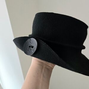 🇨🇦Hand Sculptured Felted Wool Avant Garde Black Top Hat By CLAUDIA SCHULZ